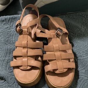 Lucky Brand Tan Strappy Sandals